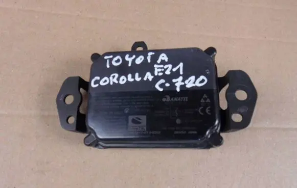 Toyota RAV 4 (XA50) Distronic sensor radar 8821033120