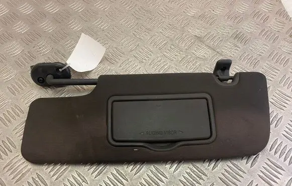 Ford Mustang V Sun visor