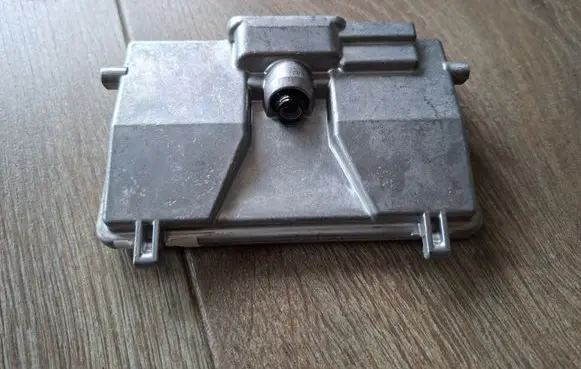Windshield/windscreen camera