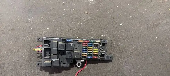 Volvo S80 Fuse module 8678449 518787205
