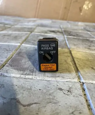 Mazda 6 Passenger airbag on/off switch 