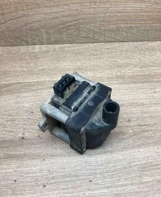 Volkswagen Polo II 86C 2F High voltage ignition coil 6N0905104