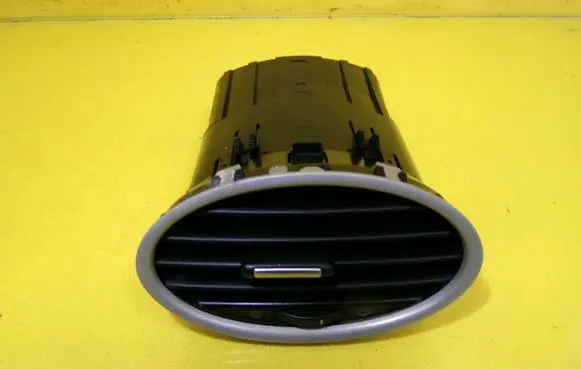 Ford Focus Dashboard side air vent grill/cover trim 4M51-A014L21-AD
