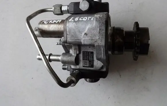 Opel Astra J Fuel injection high pressure pump 55490709