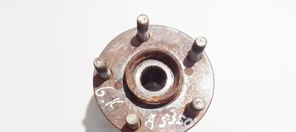 Subaru Legacy Rear wheel hub
