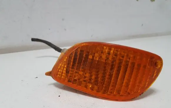 Ford Focus Front indicator light XS413369