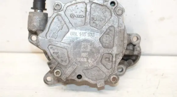 Volkswagen Tiguan Vacuum pump 03L145100