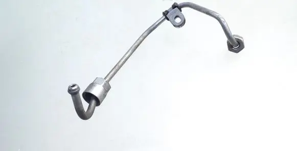 Fuel injector supply line/pipe