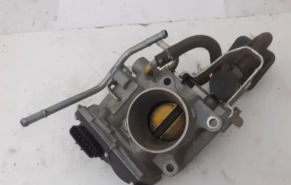 Honda Insight Throttle valve GME2A