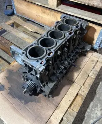 Volvo V70 Engine block 1DCDDDI 2426037 B5244T
