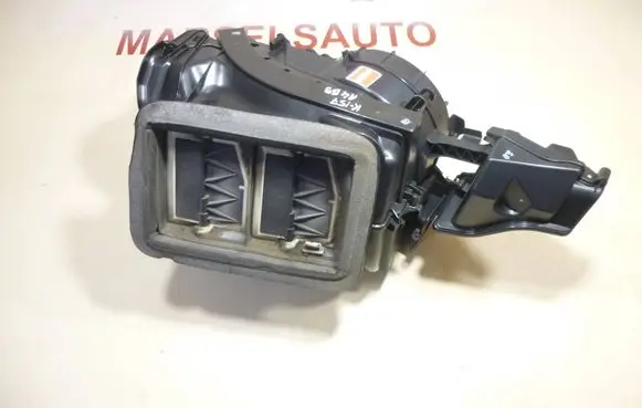 Audi A4 S4 B9 Interior heater climate box assembly housing BZ80647