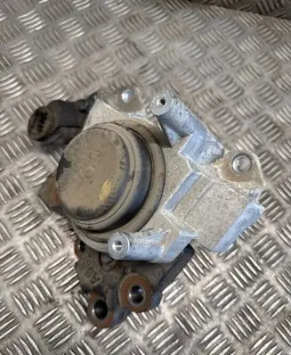 Nissan X-Trail T32 Engine mount bracket 112534BD0A