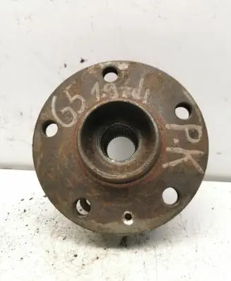 Volkswagen Golf V Front wheel bearing hub 