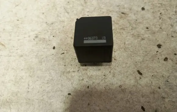 Ford Mondeo Mk III Other relay 5m5t14b192ca
