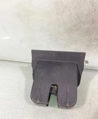 Audi A6 S6 C6 4F Tailgate/trunk/boot lock/catch/latch