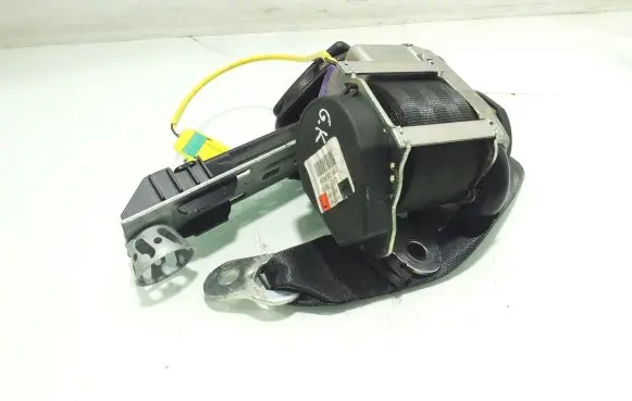 Volkswagen Touareg I Rear seatbelt 6009173