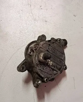 Volvo XC70 Vacuum pump 30731825
