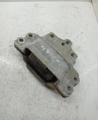 Audi A3 S3 8P Engine mount bracket 1k0199555