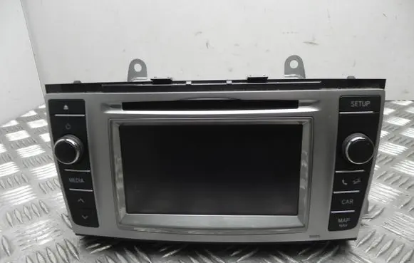 Toyota Urban Cruiser (XP110) Radio/CD/DVD/GPS head unit 8614005010 R2401