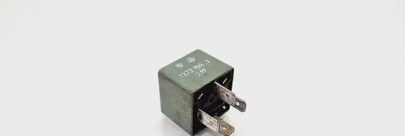 BMW 5 E34 Other relay 1373156 13731563