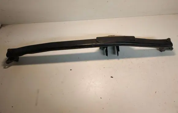 Volvo V70 Other engine bay part 335S0