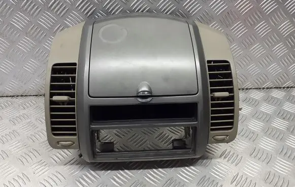 Nissan Note (E11) Radio/GPS head unit trim P10381A2771008