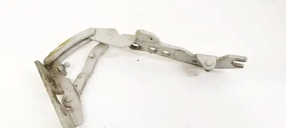 Engine bonnet/hood hinges