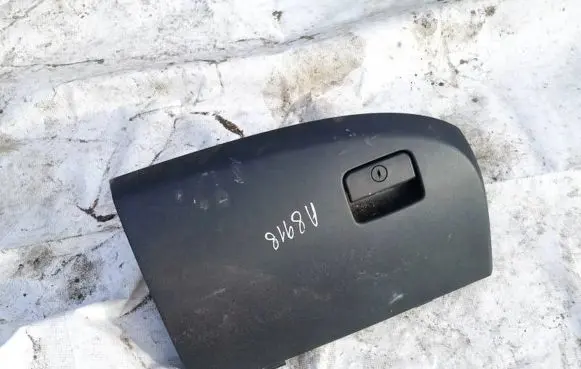 Mitsubishi Outlander Glove box 7430a279