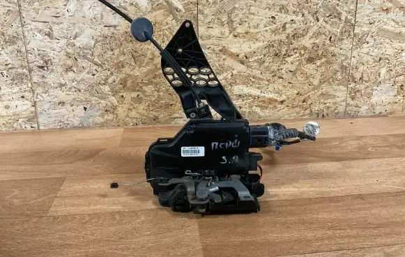 Porsche Cayenne (9PA) Rear door lock 7L0839016 991610101 PA6630XCF