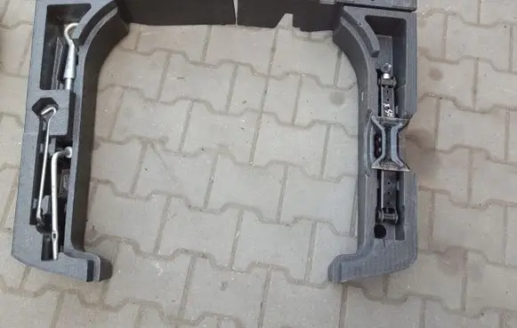 Mitsubishi ASX Tool set 