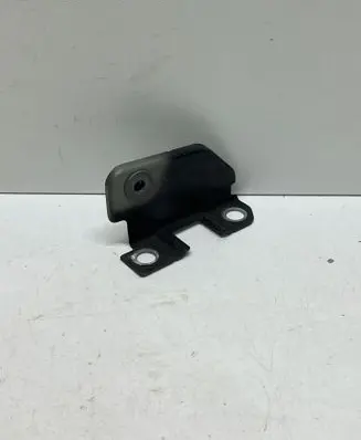 Audi A8 S8 D5 Fender mounting bracket 4N0821163A