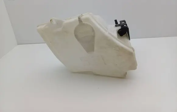 BMW 3 E46 Windshield washer fluid reservoir/tank 8362808