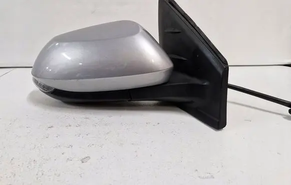 Toyota Yaris XP210 Front door electric wing mirror