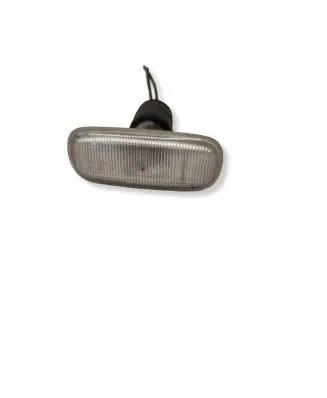Audi A6 S6 C5 4B Front fender indicator light 