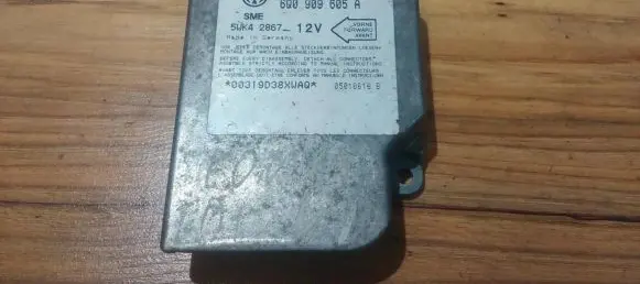 Seat Leon (1M) Airbag control unit/module 6Q6909605A 5WK42867