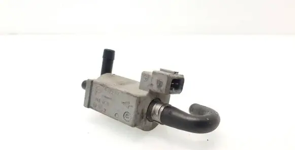 Ford Focus Turbo solenoid valve 72268724 12T017