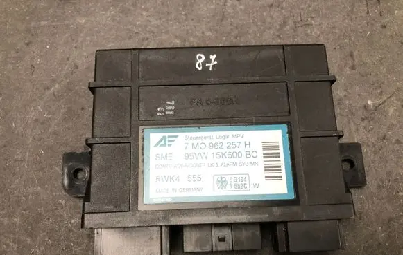 Volkswagen Sharan Comfort/convenience module 7M0962257H