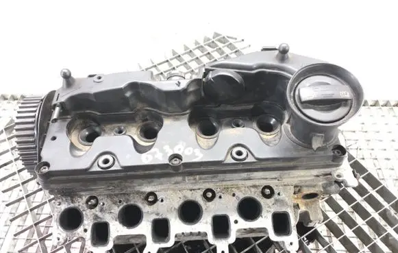 Volkswagen Tiguan Engine head CFF