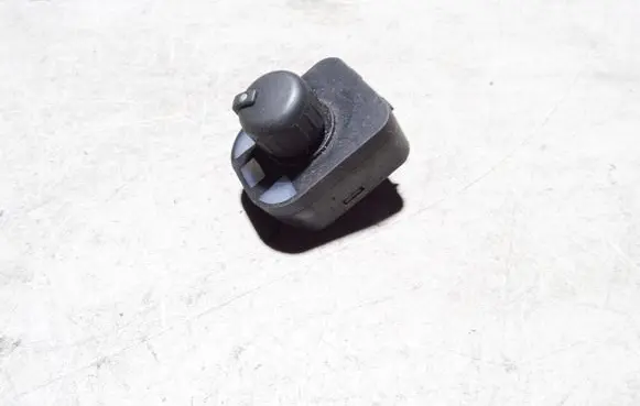 Audi A4 S4 B6 8E 8H Wing mirror switch 8E0959565