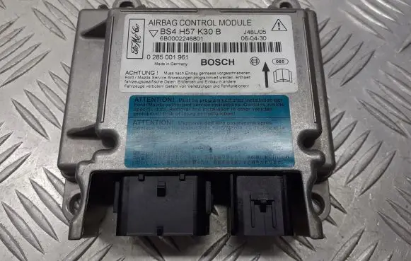 Mazda 3 I Airbag control unit/module BS4H57K30B