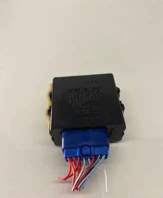 Toyota Corolla E120 E130 Day light relay 8264212050 0617004240