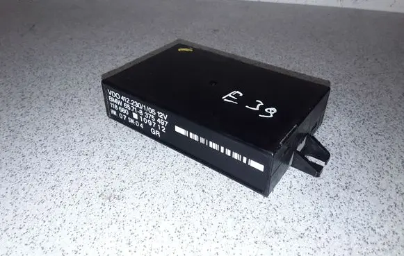 BMW 5 E39 Cruise control unit/module 65718375497 8375497