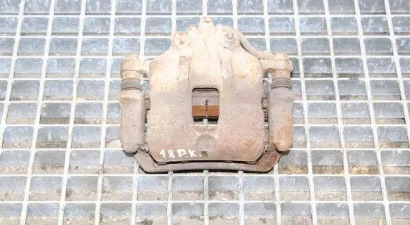 Hyundai i20 (PB PBT) Front brake caliper