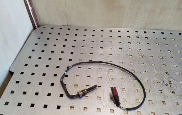 Volkswagen Caddy Exhaust gas temperature sensor 03G906088