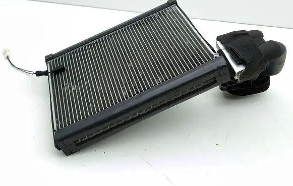 Air conditioning (A/C) radiator (interior)