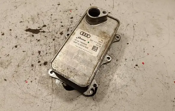 Audi SQ7 Engine oil radiator 057117015A