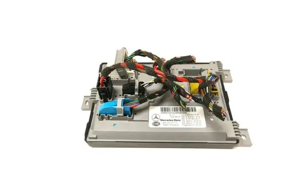 Mercedes-Benz C W205 Comfort/convenience module A2059007037