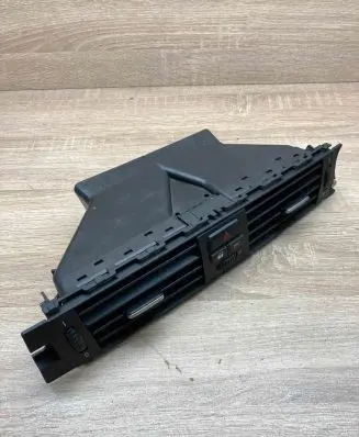 BMW 3 E90 E91 Dash center air vent grill 14482110 6945652