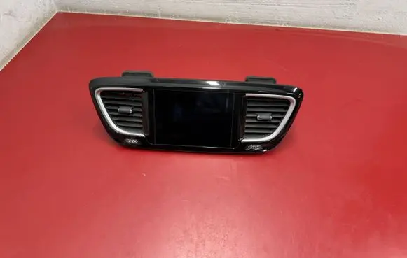 Chrysler Pacifica Screen/display/small screen P68316174AB 68316174AB