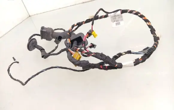 Mercedes-Benz R W251 Front door wiring loom 13709763